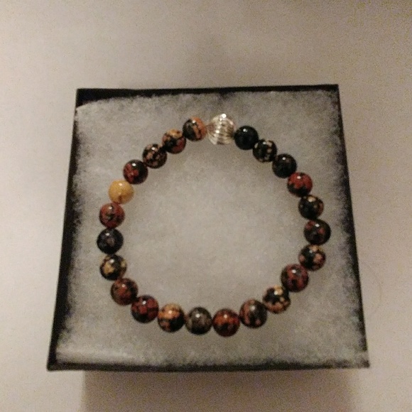Red Snowflake Obsidian Stone Bracelet - Picture 2 of 8